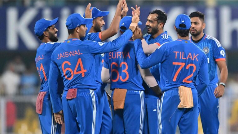 Session Market Betting in IPL: Bet on Session Markets with Consistent Wicket Taking Using Online Cricket ID